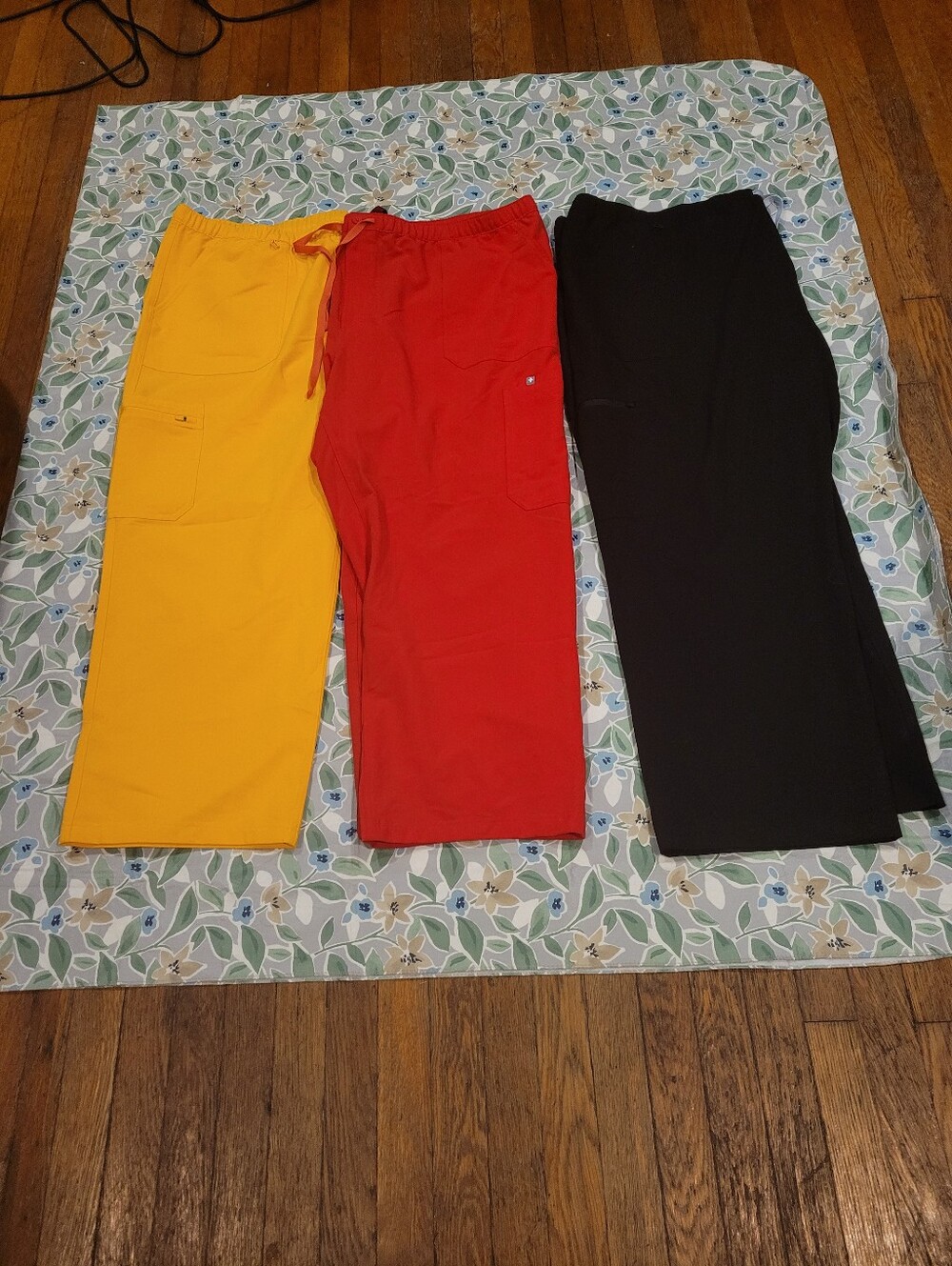 Womens 6XL Petite FIGS Lot Of 3 Scrub Pants Drawstring Yellow Raspberry Black